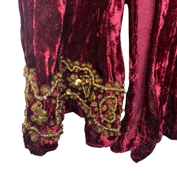 Page Womens Burgundy Beaded Detail V Neck Velvet Boho Medieval Whimsigoth Top M - Picture 6 of 8